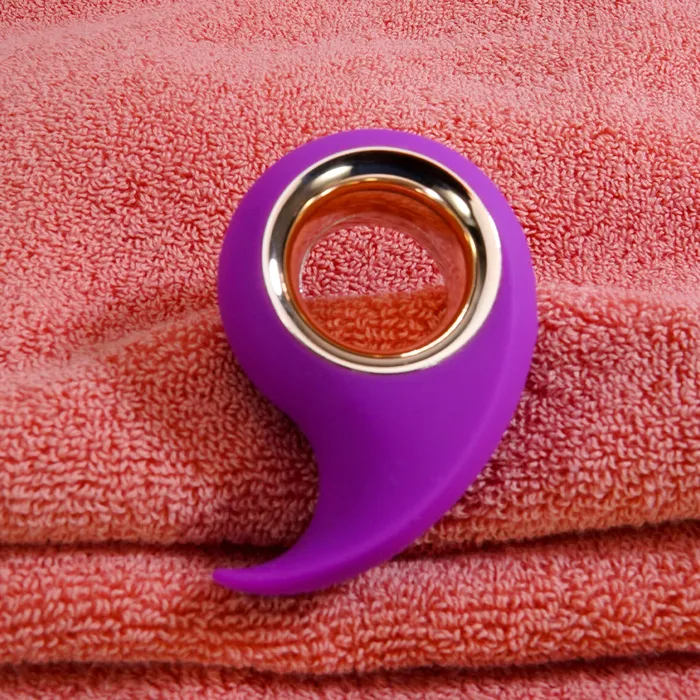 Female Sex Toys The Bad Peach Jodie Portable Comma Clitoral Vibrator