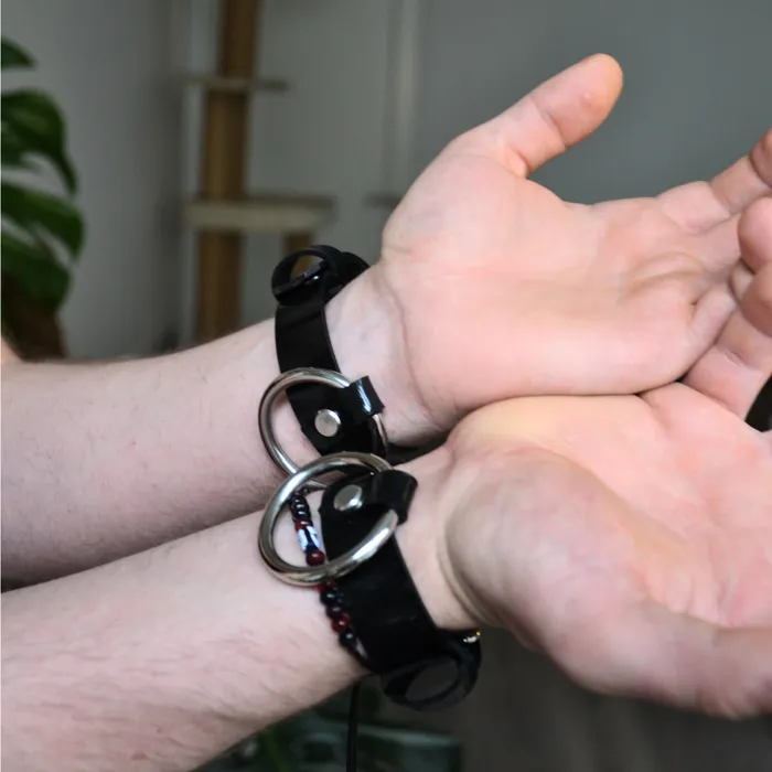 Luitrash Couples CUFFS Petit Oring