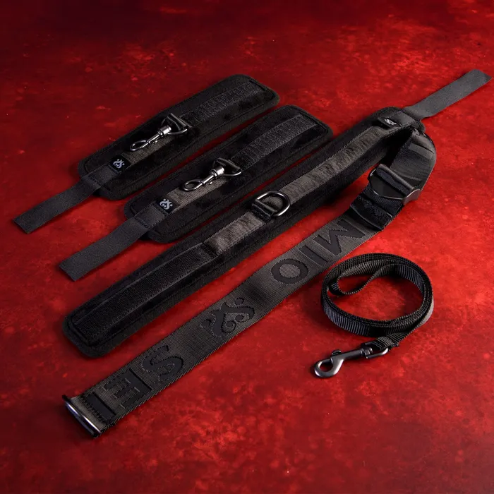Male Sex Toys SEI MIO Neck Firmly In Check Adjustable Neck and Wrist Restraint Kit